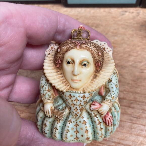 3 Pot Bellys Figures King Henry VIII Queen Elizabeth I Hootie - Picture 3 of 9